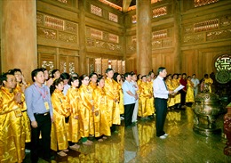 “Doanh nhân làm theo lời Bác - Lễ báo công Chủ tịch Hồ Chí Minh”